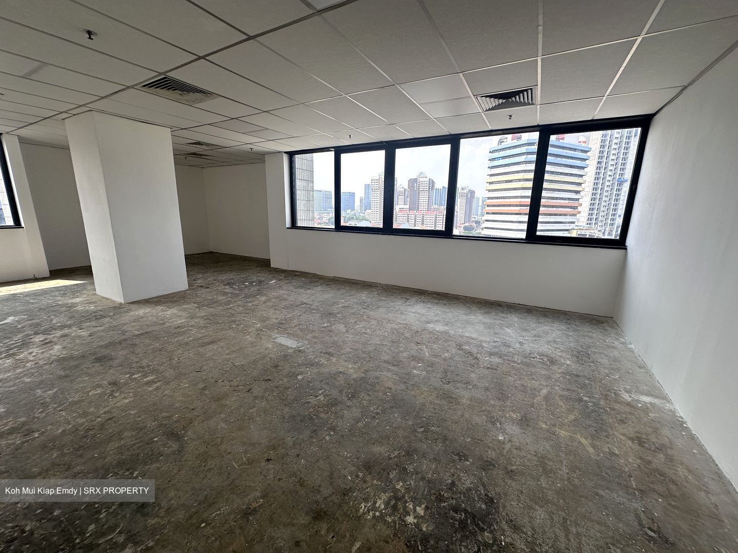 Og Albert Complex (D7), Office #611137121